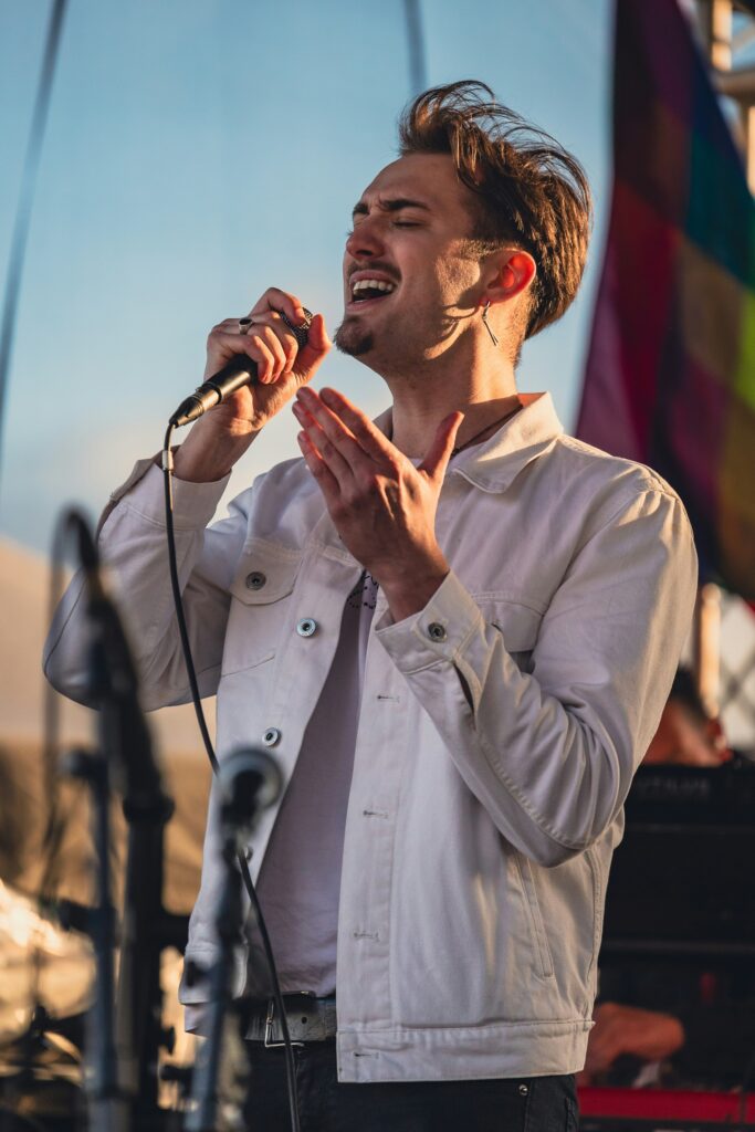 Hello World Featured Image